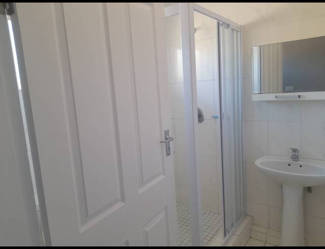 3 BEDROOM APARTMENT FOR SALE IN FAIRBREEZE